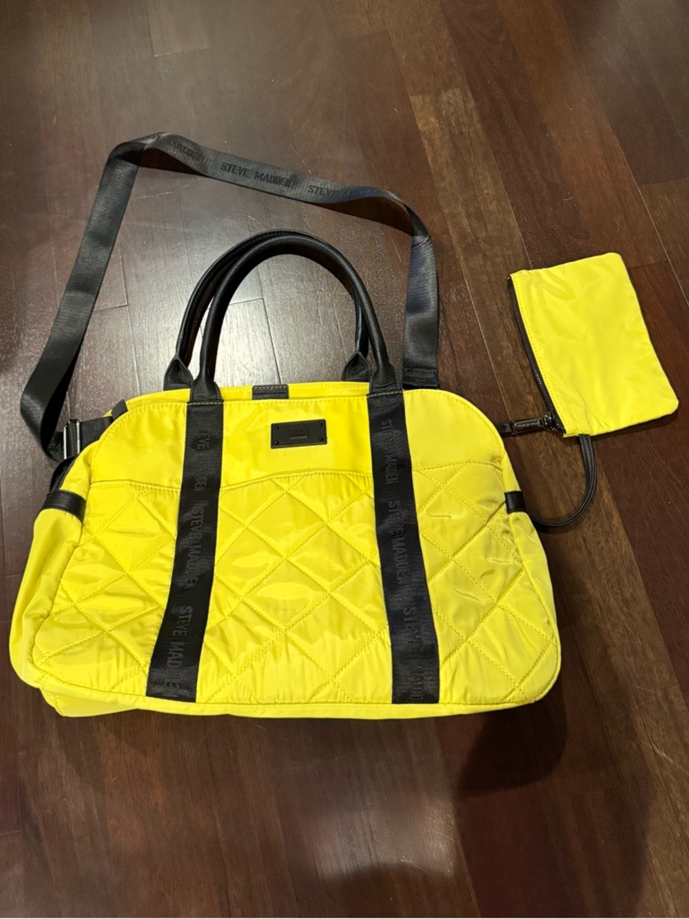 Steve Madden Neon Yellow Cross Body  Quilted Travel Bag Tote Bag Gym Bag